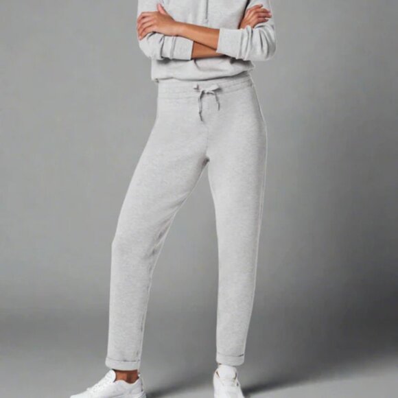 SPANX AirEssentials Tapered Pants Joggers Light Grey SMALL NWT Air Essentials - Picture 3 of 15